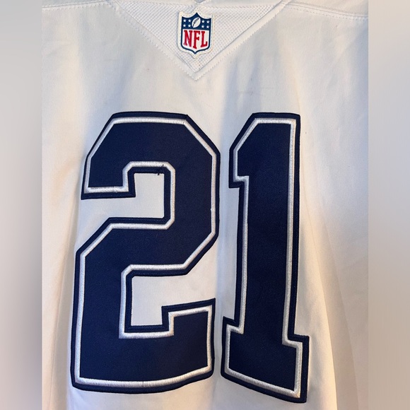 NFL Dallas Cowboys Jersey 21 Ezekiel Elliot Size Medium - Picture 3 of 5